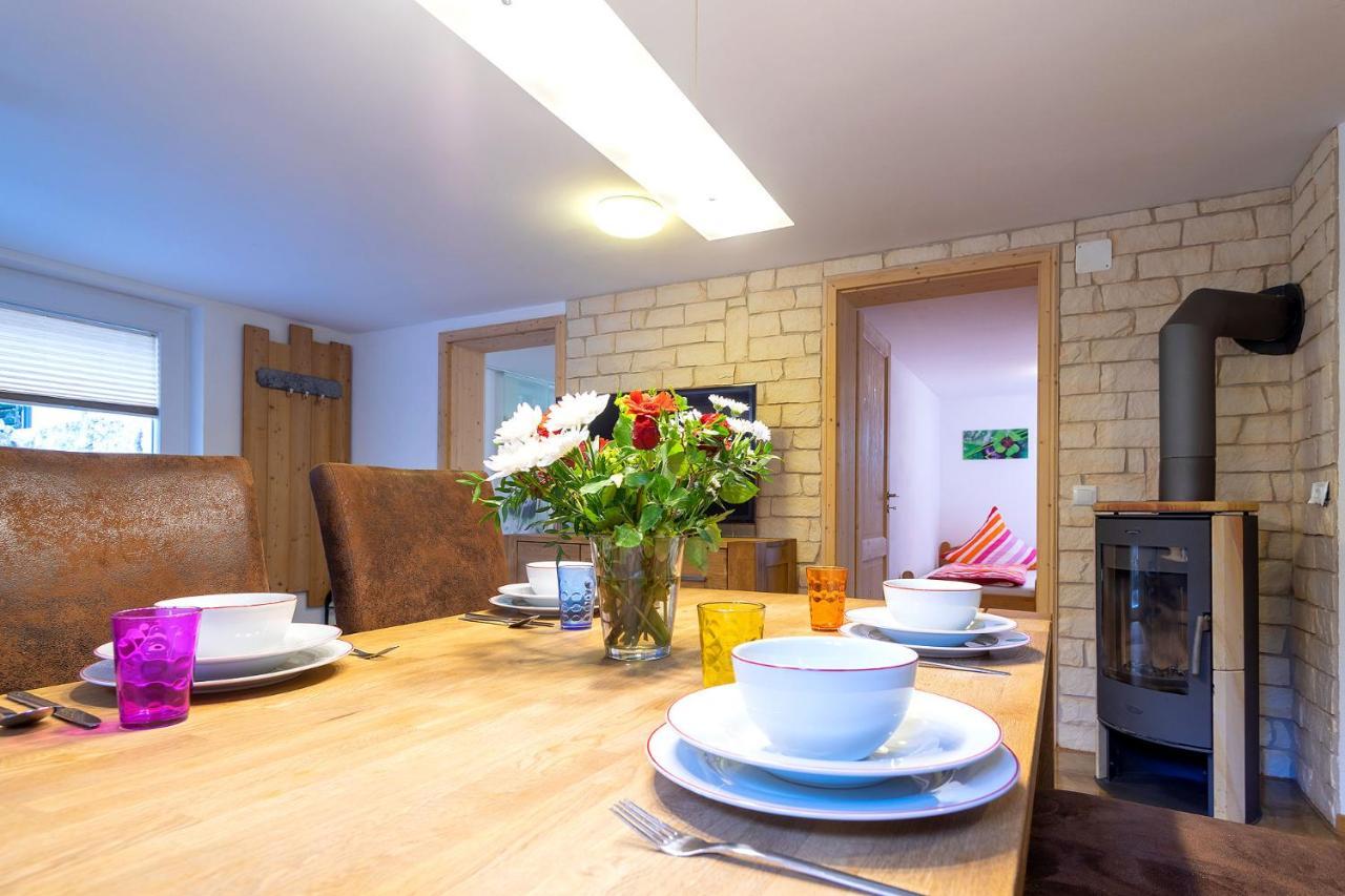 Alpen-Hostel - Apartment Talstation Mit Motorradvermietung 메밍겐 외부 사진