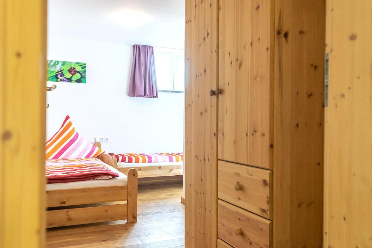 Alpen-Hostel - Apartment Talstation Mit Motorradvermietung 메밍겐 외부 사진