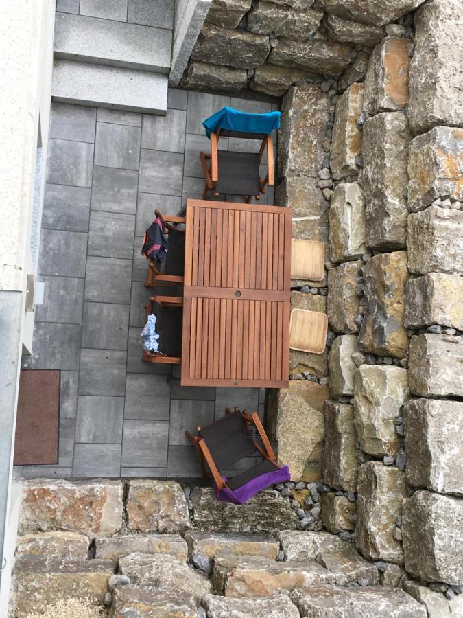 Alpen-Hostel - Apartment Talstation Mit Motorradvermietung 메밍겐 외부 사진